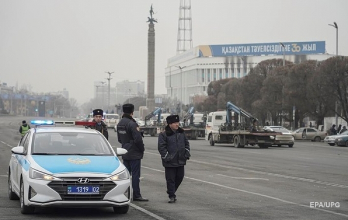 В Алматы за сутки задержали почти 1,7 тысячи человек