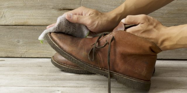 Как избавиться от следов соли на обуви, одежде и коврах