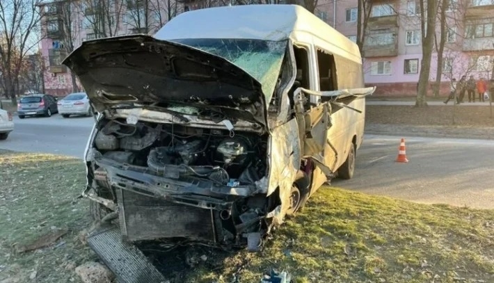 В Запорожье умер водитель маршрутки, которая попала в ДТП