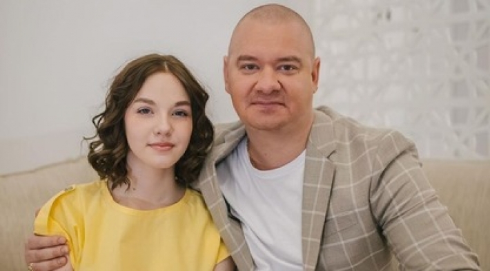 Евгений Кошевой поздравил старшую дочь с 14-летием и показал ее фото - Варю не узнать