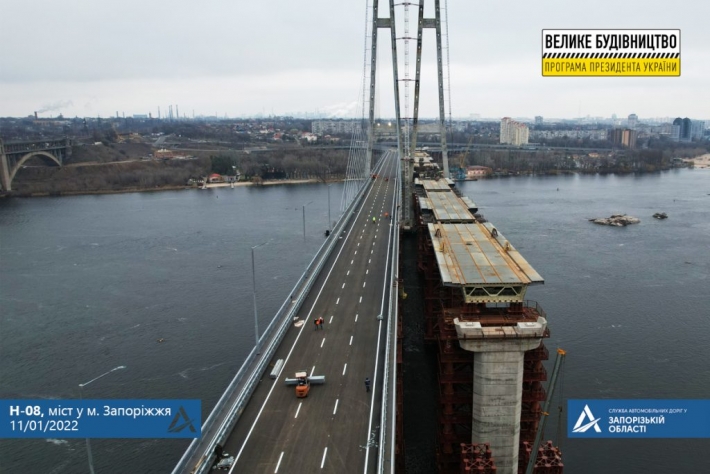 Стало известно, как будет ходить транспорт после открытия движения на вантовом мосту в Запорожье (ФОТО)
