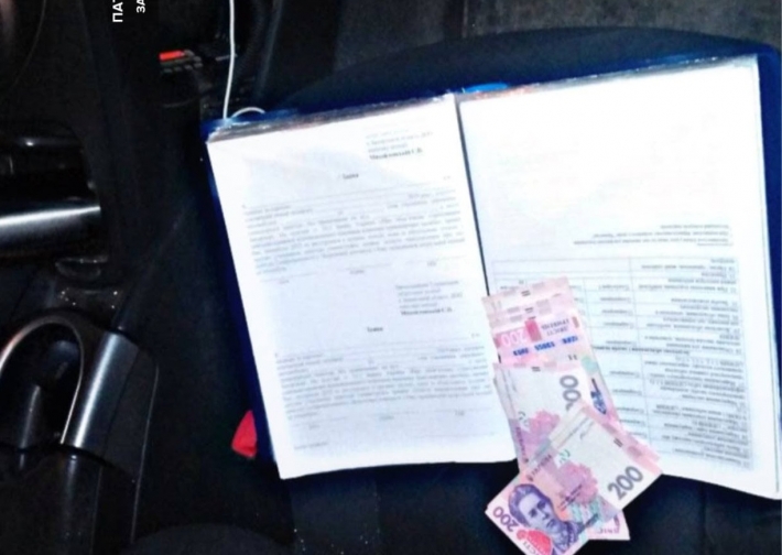 В Запорожье водитель "под кайфом" предлагал взятку патрульным (фото)