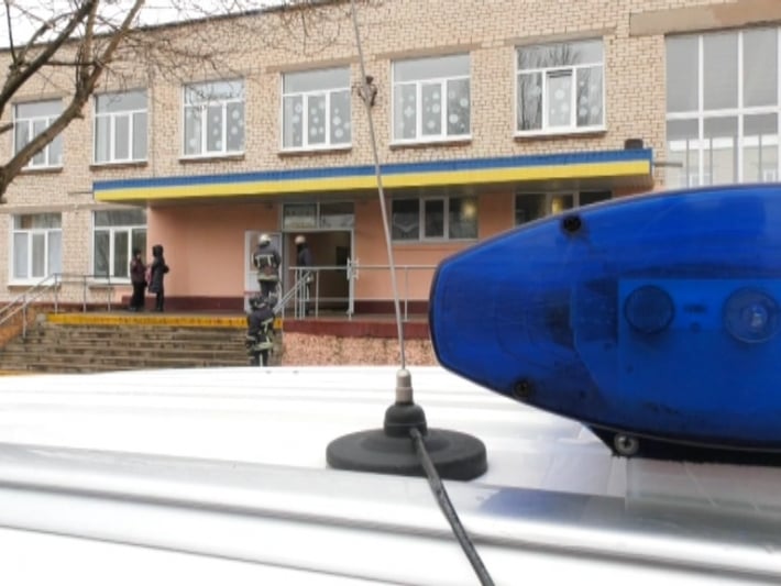 В Бердянске после волны минирований возобновляют занятия в школах