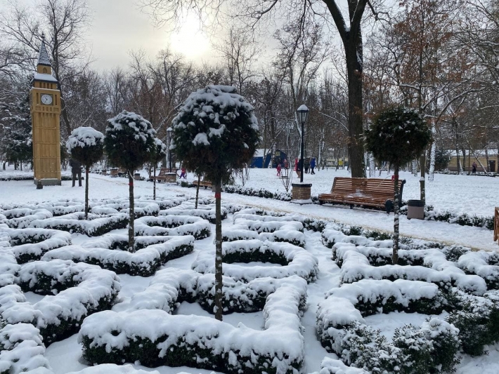 Сколько в Мелитополе снега намело рассказали в метеостанции