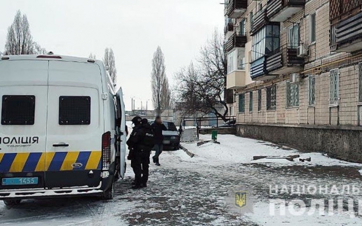 "Развела" 12 ухажеров: в Полтавской области девушка набрала кредитов на кавалеров из кафе