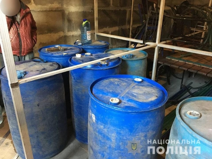 Будут судить ОПГ, производившую в Мелитополе фальсификат алкоголя