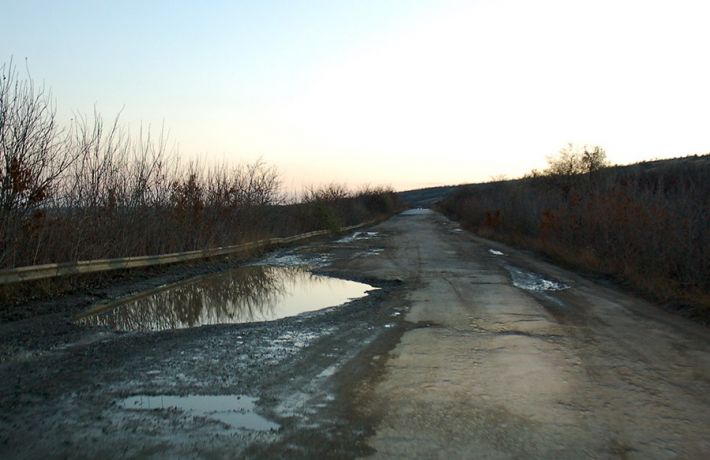 В Мелитопольском районе показали жуткую дорогу (видео)