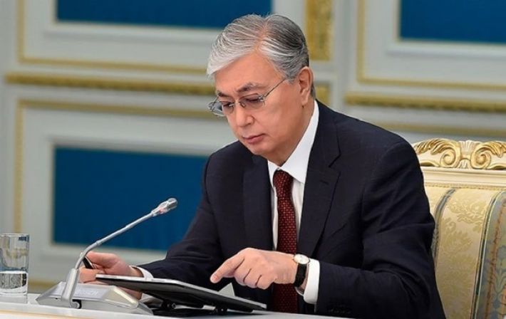 Президента Казахстана переизбрали главой правящей партии