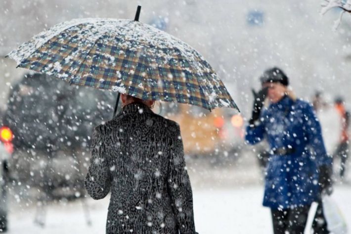 Мокрый снег и гололедица - в Запорожской области штормовое предупреждение