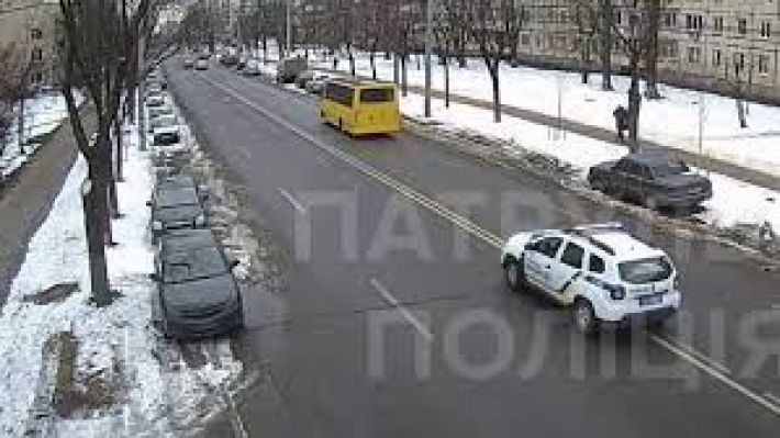 В Киеве с погоней задержали автовора: видео
