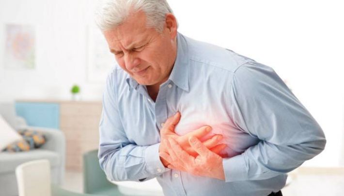 Кардиолог рассказал, как отличить приступ стенокардии от инфаркта