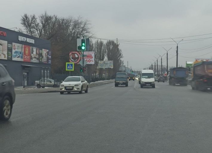 В Мелитополе на проблемном перекрестке светофор «чудит» - полиция рядом (фото)