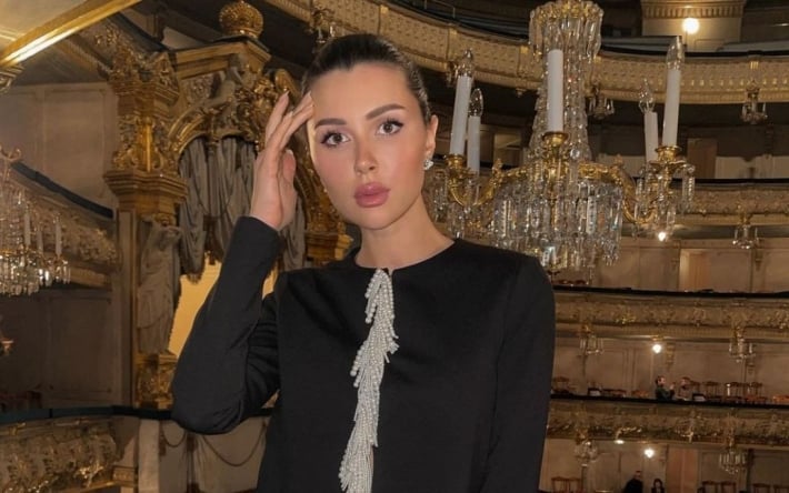 Дочь Анастасии Заворотнюк отреагировала на "слив" в Сеть фото онкобольной актрисы