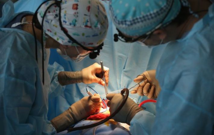 Во Львове прооперировали девочку с редким заболеванием: опухоль обнаружили благодаря кашлю