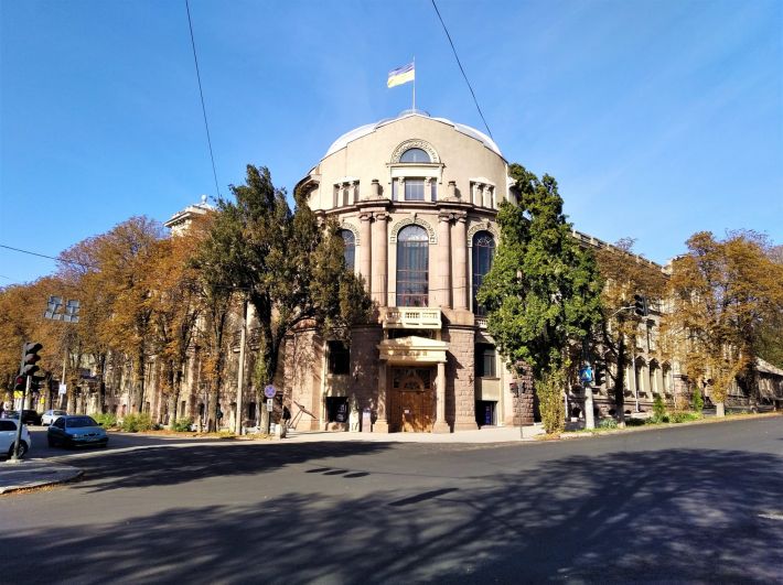 В Запорожье временно закрыли для посещения краеведческий музей