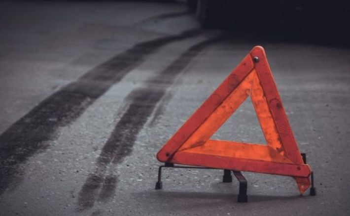 В Запорожье легковушка сбила сразу двух пешеходов