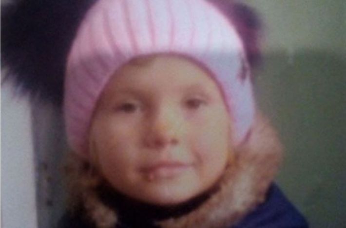 Ищeт полиция с собаками и дроны с тепловизорами: в Ровенской области пропала 9-летняя девочка