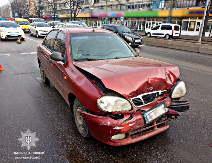 Нарушение ПДД и пьяный за рулем - в Запорожье задержали двух водителей