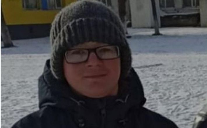 В Киеве разыскивают ребенка с проблемами зрения: опубликованы фото