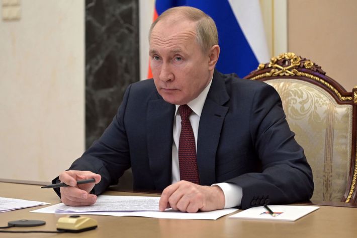 Путин объявил о готовности подписать указ о "признании ЛДНР": появилась реакция ЕС, Франции и Германии