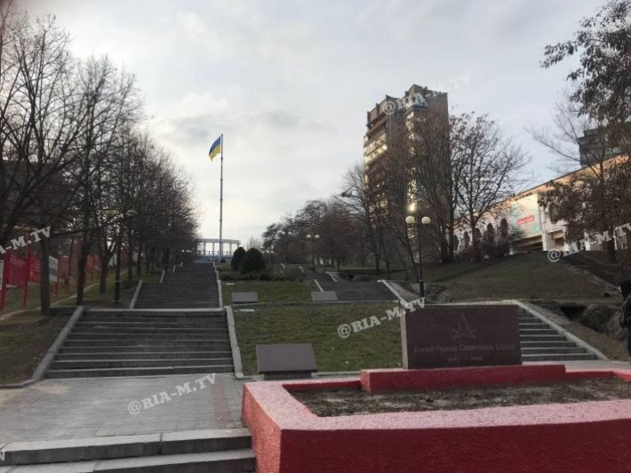 Для всех паникеров: Мелитополь украинский город – никаких белых флагов (фото, видео)
