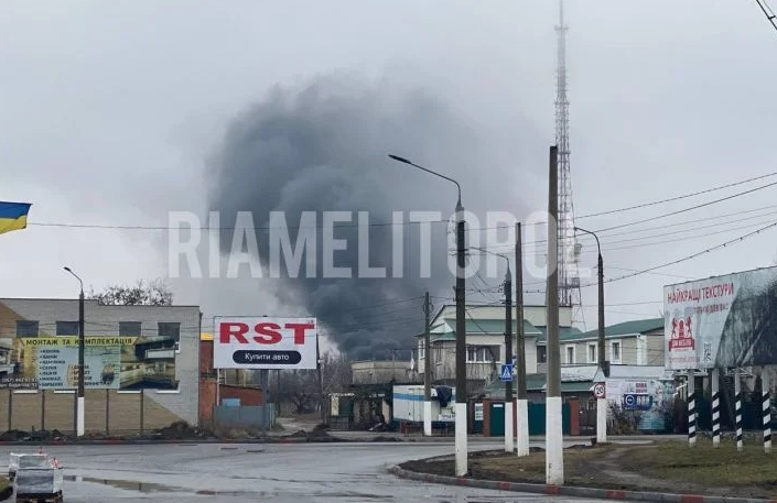 Появилось видео с разбитого СТО на южном выезде из Мелитополя (видео)