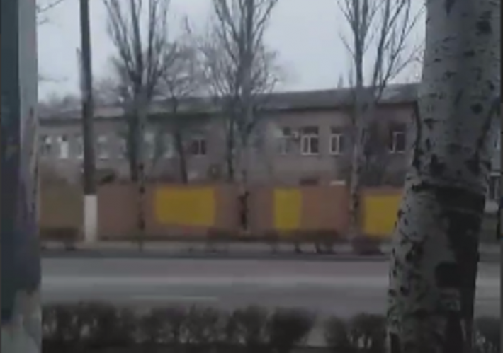 В Мелитополе оккупанты  обстреляли больницу (видео)