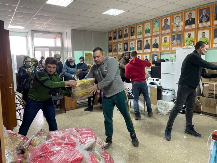 В Мелитополе открывается еще два центра гуманитарной помощи