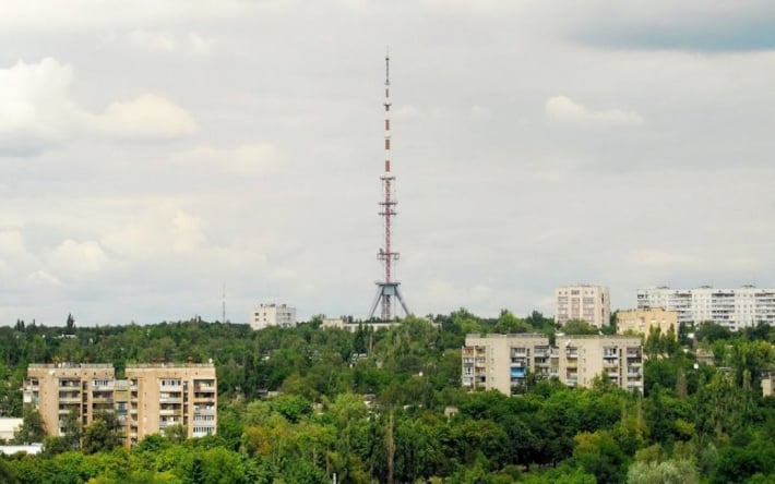 Российская авиация попала в телебашню и район майдана в Харькове