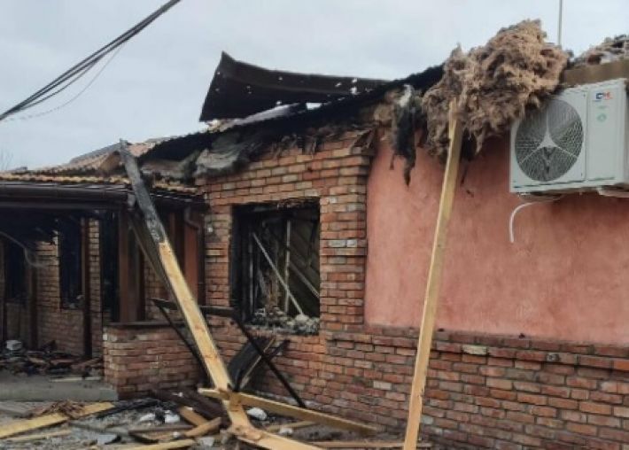 Последствия боев в Гуляйполе: обстреляны жилые дома, церковь и рынок