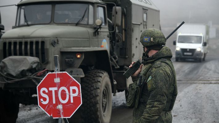 Российские оккупанты мародерствуют на блокпостах в Запорожье