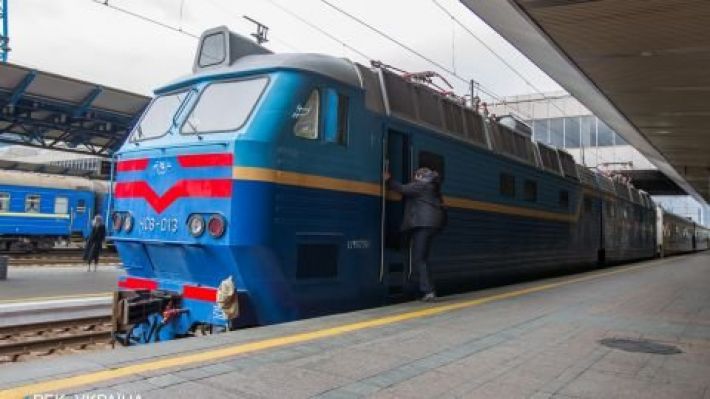 УЗ назначила дополнительные эвакуационные поезда из Запорожья