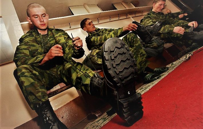 Чистая обувь для достойной смерти или, как в Мелитополе солдат РФ хоронить будут