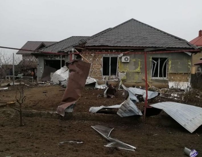 Прилетела ракета - в Мелитополе семья осталась без крыши над головой (фото)