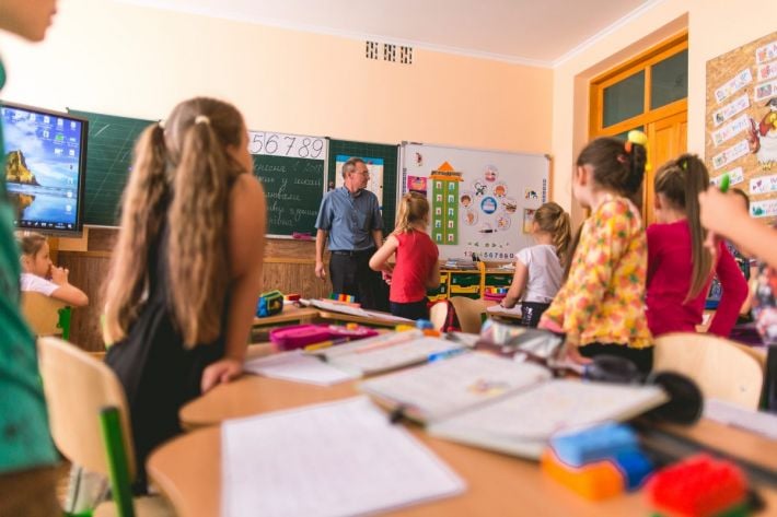 В селах Мелитопольского района оккупанты пытаются принудительно перевести все школы на русский язык