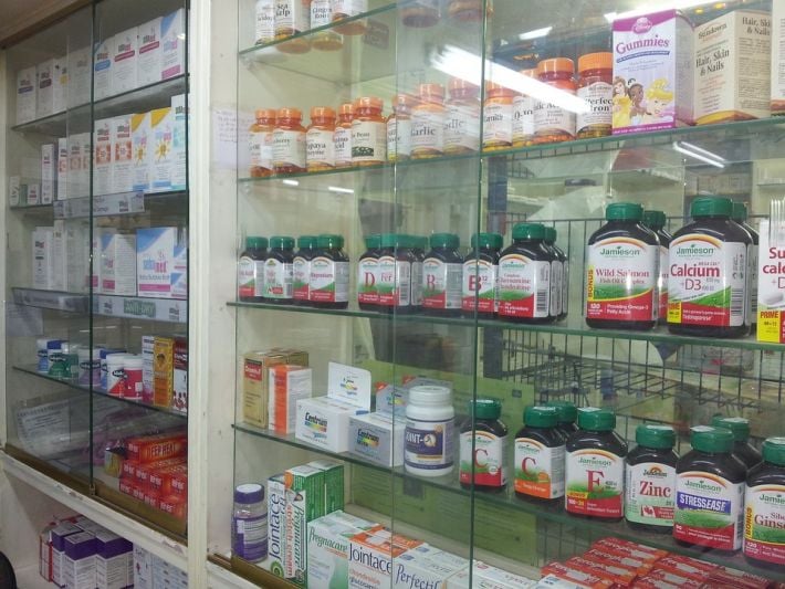 С начала войны в Украине закрилась половина аптек - ВОЗ