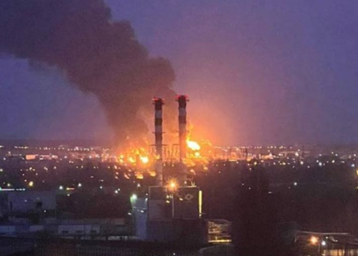 Взрывы в Белгороде: теперь в РФ говорят, что Украина это обстреляла "Точкой-У"