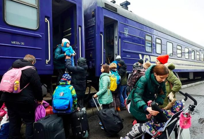 Ночью оккупанты нанесли ракетный удар по ж/д станции в Центральной Украине, 17 поездов изменили расписание и маршрут движения