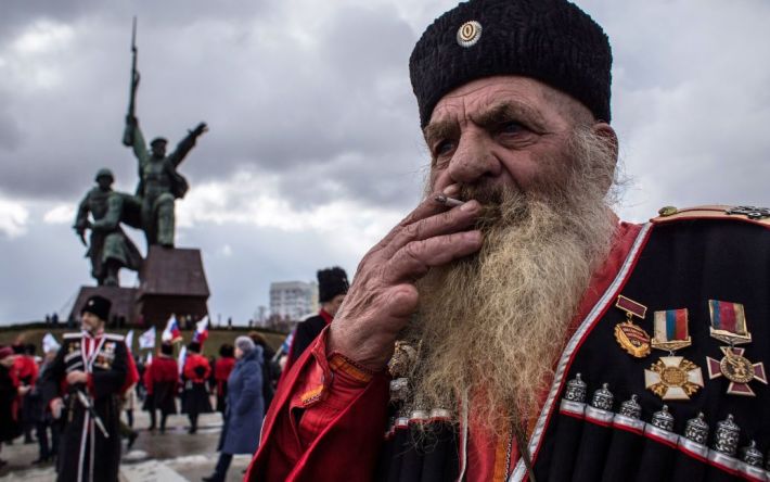 "Казаков", участвовавших в оккупации Крыма, отправили воевать с Украиной