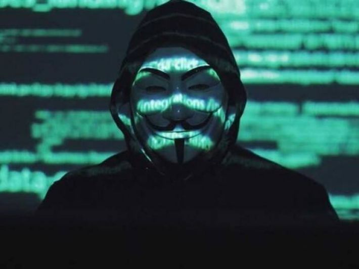 Хакеры Anonymous взломали еще один российский банк, клиентами которого были олигархи