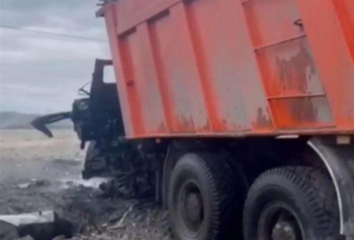 В Ирпене грузовик подорвался на мине, водитель погиб (видео)
