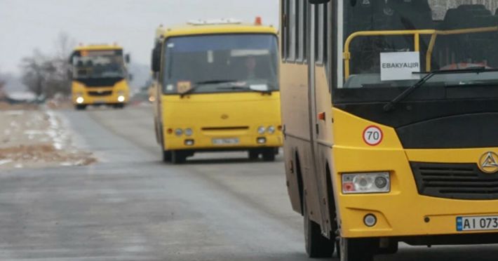 Из Мариуполя в Запорожье едут четыре эвакуационных автобуса