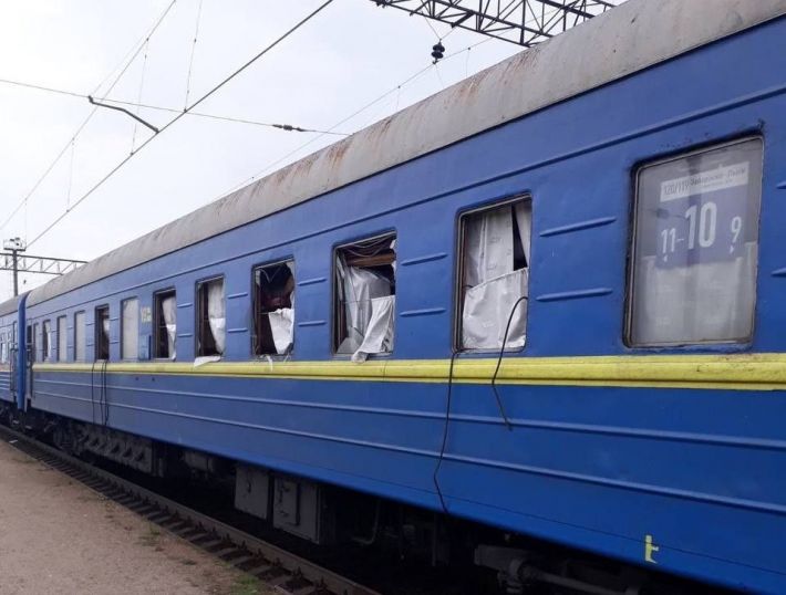 В результате бомбардировки Запорожья поврежден эвакуационный поезд