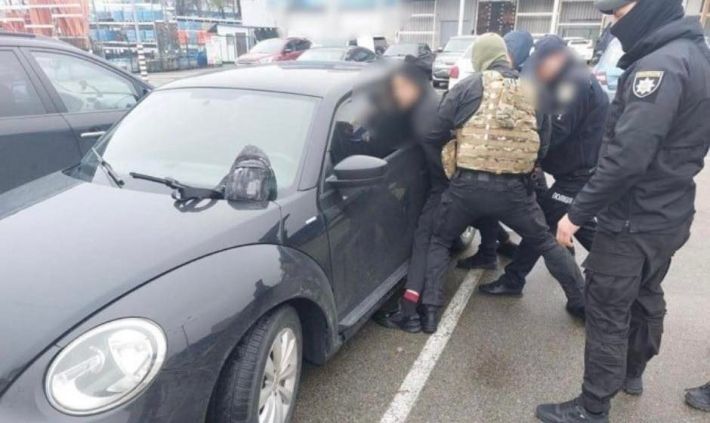 Полиция задержала "смотрящего" за исправительными учреждениями Запорожской области (фото)