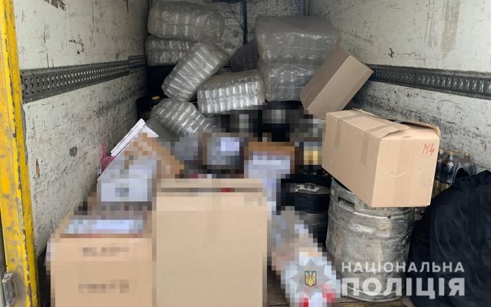 В Запорожской области полиция изъяла крупную партию контрафактных сигарет