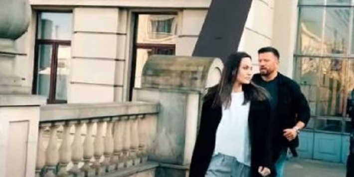 В сети появилось видео, как Анджелина Джоли убегала в укрытие во Львове во время воздушной тревоги