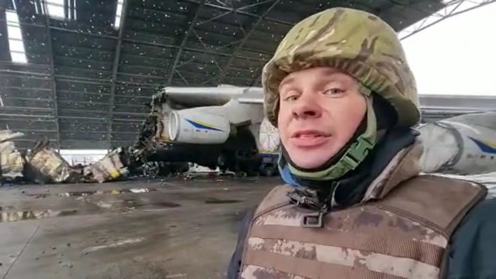 Безопасных мест в городе нет: Дмитрий Комаров показал разрушения в Харькове