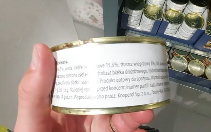 В Запорожских супермаркетах снова продают гуманитарку (видео)