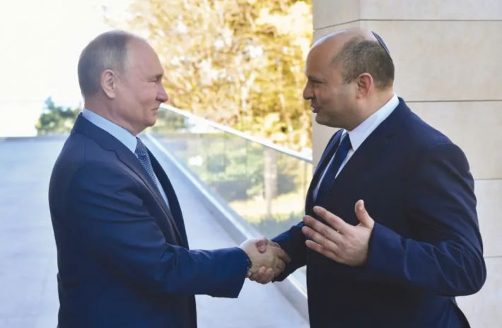 Путин извинился перед премьером Израиля за заявление Лаврова о 