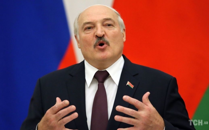 Фантазии бульбофюрера: Лукашенко назвал зверства в Буче "показухой", которую снимали англичане со Львова